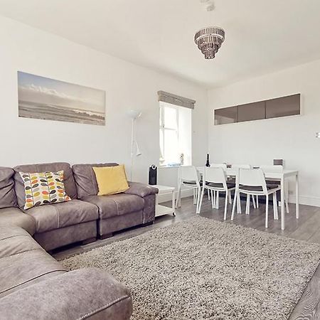 Plas Darien-3 Bed Apt- Sea Views - Sleeps 5 Trearddur Eksteriør bilde