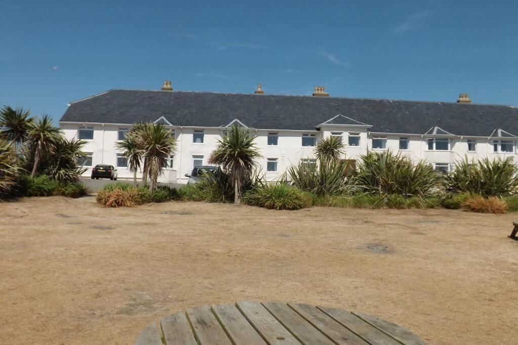 Plas Darien-3 Bed Apt- Sea Views - Sleeps 5 Trearddur Eksteriør bilde