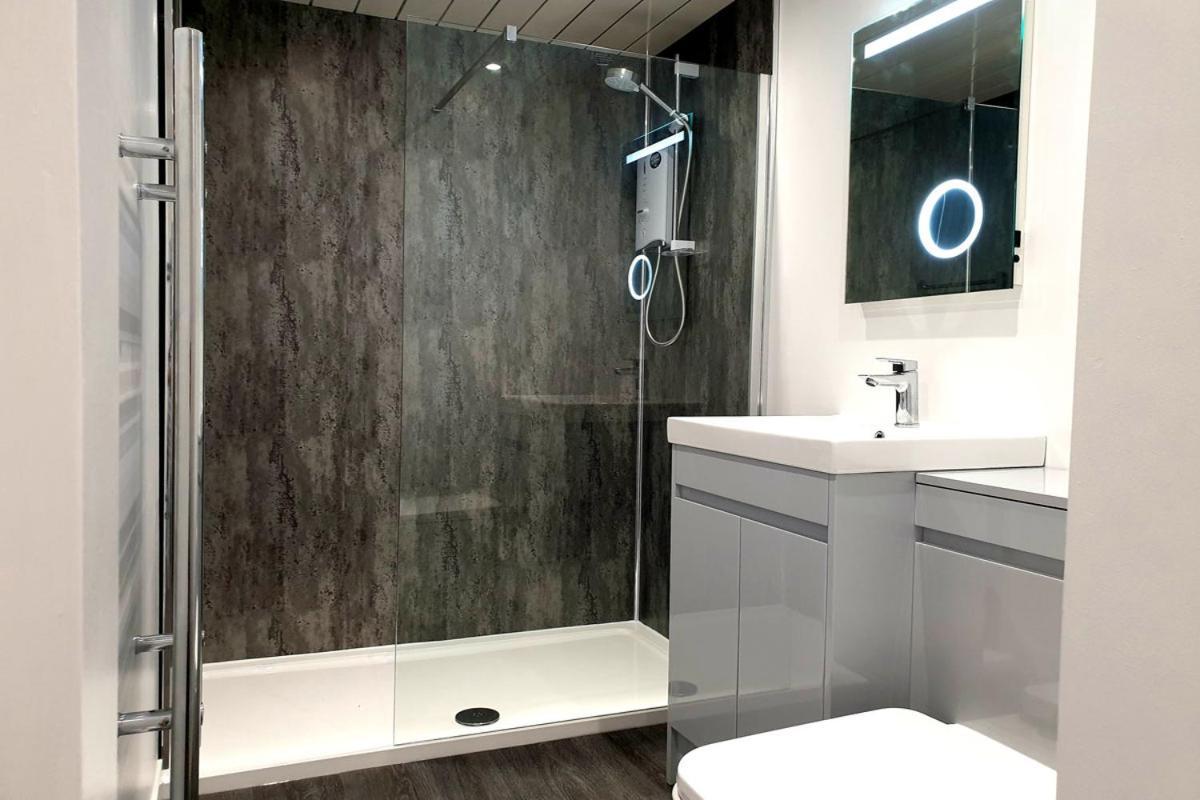 Plas Darien-3 Bed Apt- Sea Views - Sleeps 5 Trearddur Eksteriør bilde
